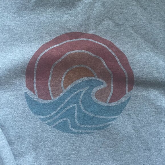 Retro Ocean Wave Crewneck Sweatshirt – Unisex Gray Pullover with Sunset & Wave G - Picture 2 of 8